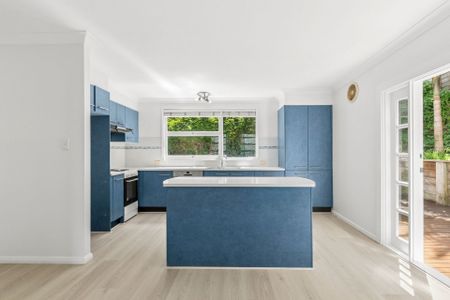 Newport, 35 Cheryl Crescent - Photo 3