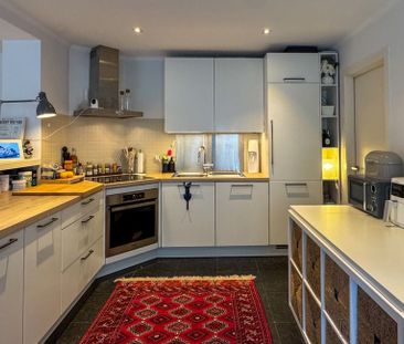 Uitzonderlijke woning te huur in Ukkel voor € 2.100 met 2 slaapkamers - Photo 6