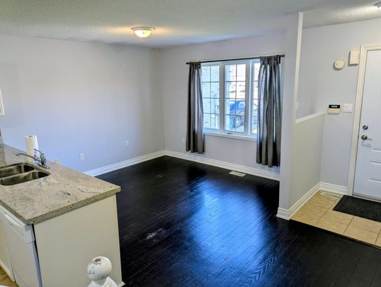 For Lease - 152 Madelaine Drive Unit# Upper, Barrie, Ontario - Photo 1