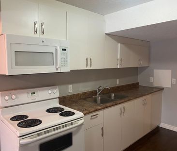 For Lease - 3 Drohan Drive, Guelph, Ontario - Photo 3