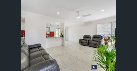 Low-set Renovated Family Home - Photo 2