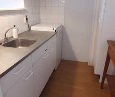 TE HUUR: op zéér mooie locatie aan de singel gelegen licht 2 kamer ... - Foto 5