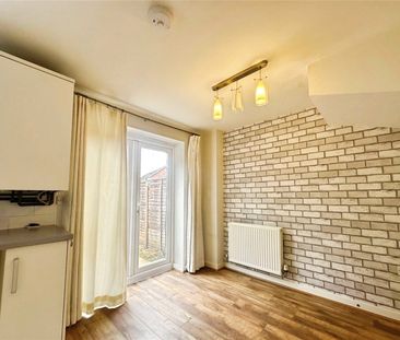 3 bedroom house to rent Cromwell Lane, Coventry, West Midlands, CV4 - Photo 6