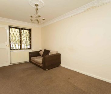 5 bedroom semi-detached house to rent - Photo 1
