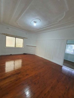 15 Myddleton Avenue Fairfield - Photo 1