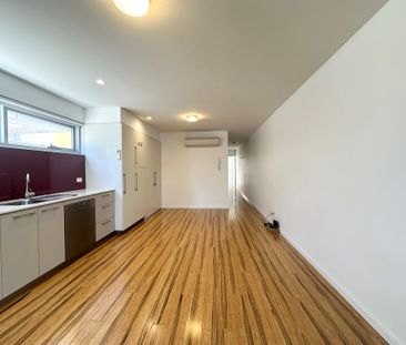 5a/168 Victoria Road, Northcote - Photo 3