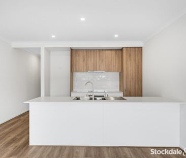 Stylish, Spacious & Move-In Ready in Emu Springs - Photo 5