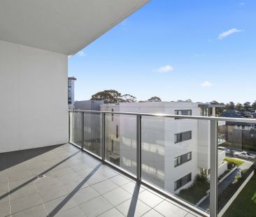 A beautifully presented apartment situated in the heart of Norwest. - Photo 2