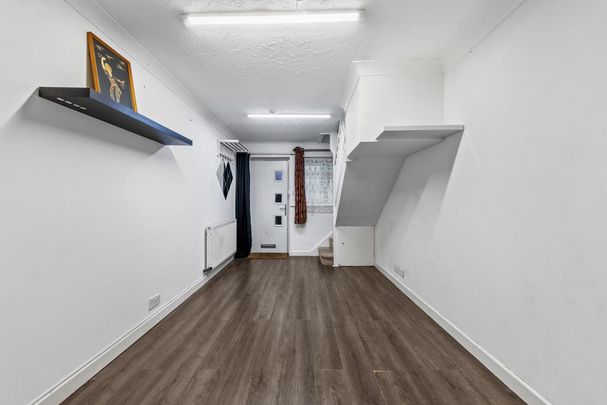 1 bedroom end of terrace house to rent - Photo 1