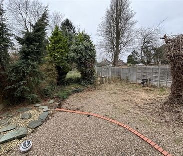 Shared House, Highwood Avenue, Solihull - Photo 1