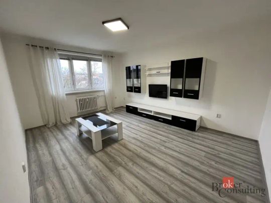 Pronájem bytu 2+1 52 m - Fotografie 1