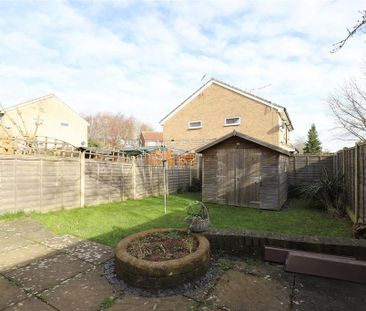 2 bedroom end of terrace house to rent - Photo 1