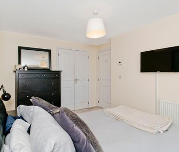 2 Bed Flat, Buckstone, EH10 - Photo 6