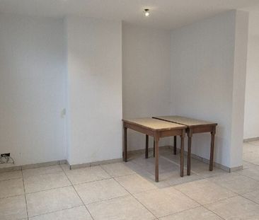 Woning te huur in Nieuwkerke voor € 850 met 5 slaapkamers - Photo 1