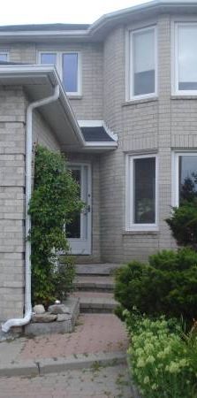 One-bedroom Basement Apartment - Photo 1