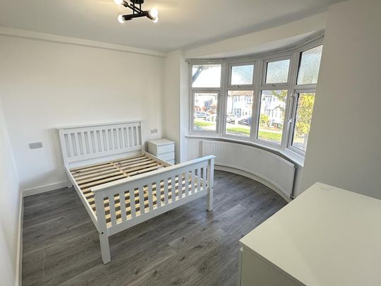 6 bedroom house of multiple occupation to rent - Photo 1