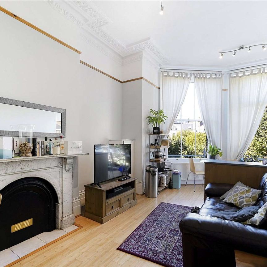Nightingale Mansions, 46 Nightingale Lane, London, SW12 8TN - Photo 1
