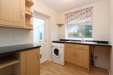 3 bedroom terraced house to rent - Photo 5