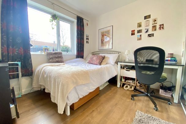 Foxley Close - Photo 1