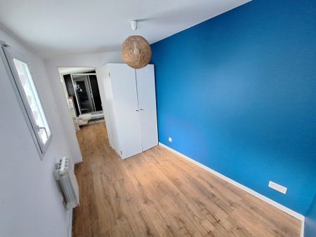Location Appartement 3 pièces 54m² LES SABLES D OLONNE 85100 - Photo 2