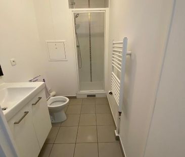 location Appartement T4 DE 84.7m² À CACHAN - Photo 3