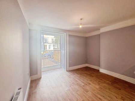 Grosvenor Street, Central, Cheltenham, GL52 - Photo 2