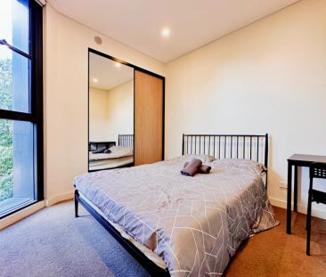 8 Kingsborough Wy, Sydney - Photo 6