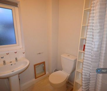 2 bedroom terraced house to rent - Photo 6