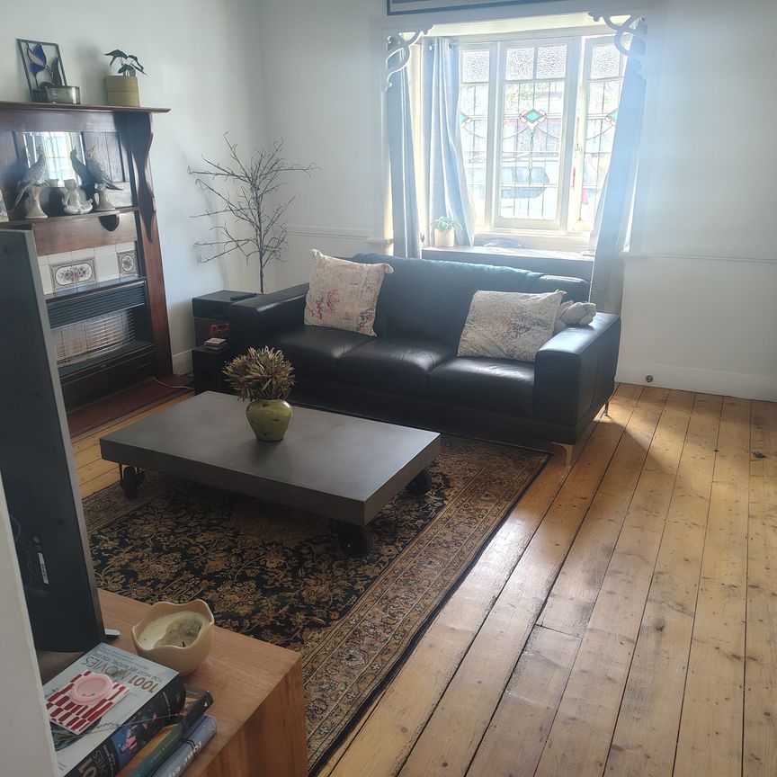 Kingsville - Photo 1