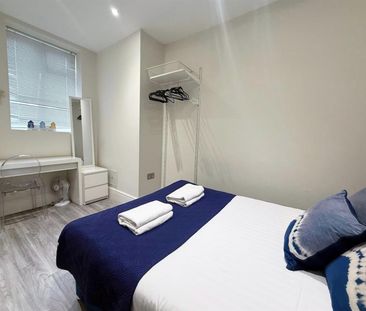 Kings Road, Brighton - Photo 3