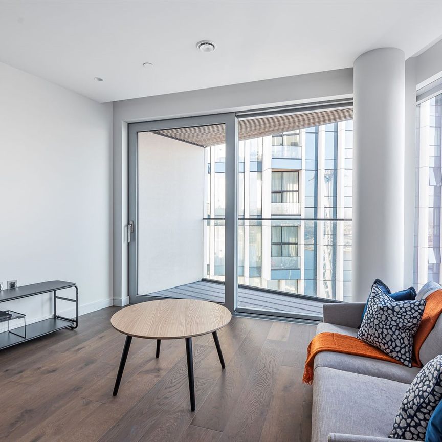 Available from 21/02/2026 - 1 Bed Apartment, Furnished - Photo 1