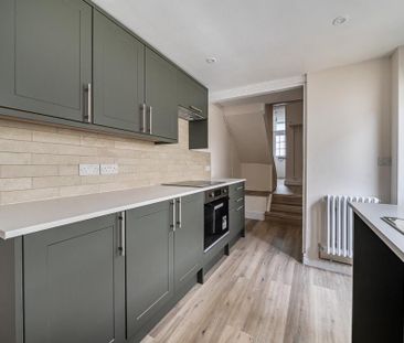 3 bedroom terraced house to rent - Photo 6