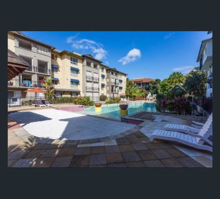 1746/2-10 Greenslopes Street, Cairns North, Qld 4870 - Photo 2