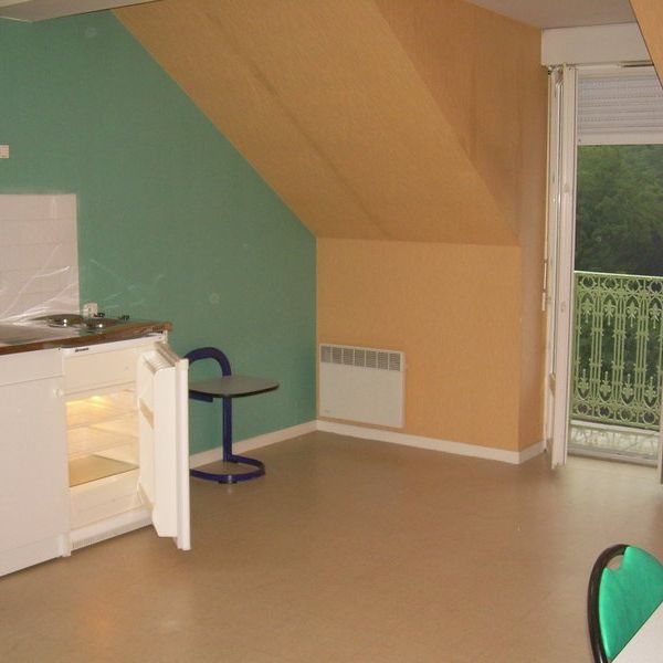 Location Appartement 1 pièce Meublé 14m² LE CREUSOT 71200 - Photo 1