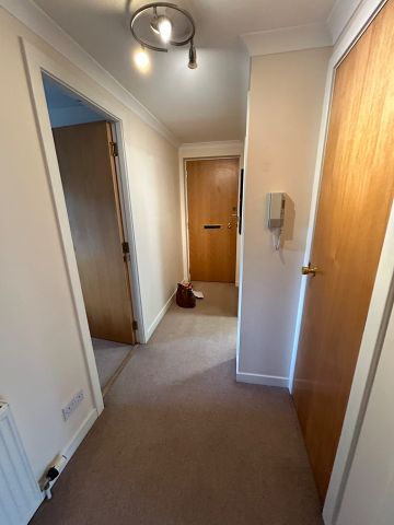 2 Bed Flat, Riverside Drive, AB11 - Photo 3