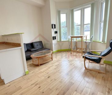 2 Bedroom Flat - Photo 5