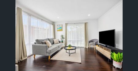 Beautiful 3 Bedroom Home - Photo 3