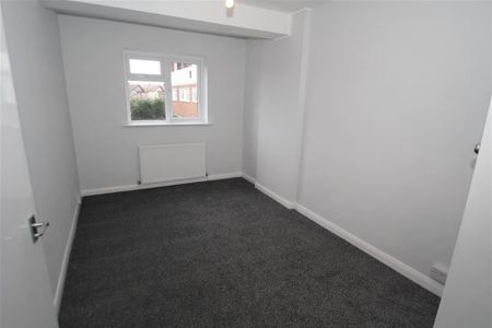 2 bedroom maisonette to rent - Photo 4