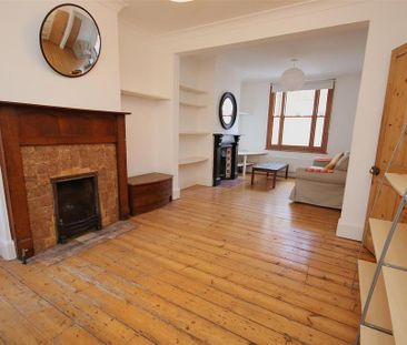 3 bedroom terraced house to rent - Photo 2