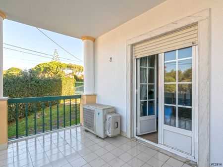 Apartamento T2 para arrendamento com móveis em condomínio com piscina na Amoreira - Photo 4