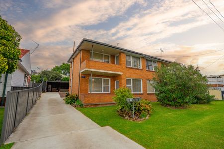 Home For Rent - Photo 4