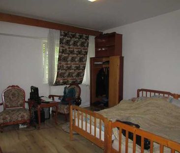 Apartament 1 camera, 28 mp, decomandat, recent zugravit, zona strazii Nicolae Titulescu - Fotografie 4