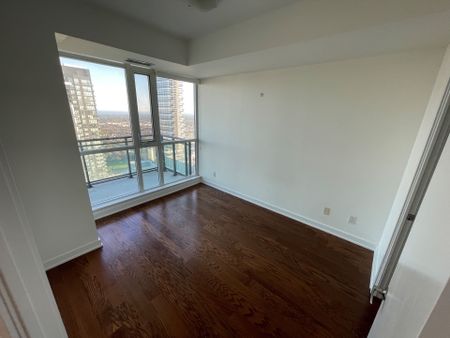 For Lease - 4070 Confederation Parkway Unit# 4403, Mississauga, Ontario - Photo 5