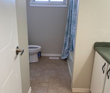 For Lease - 832 Reytan Boulevard, Pickering, Ontario - Photo 6