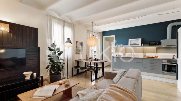 Apartamento de alquiler en Carrer de Balmes, Dreta de l'Eixample - Photo 1