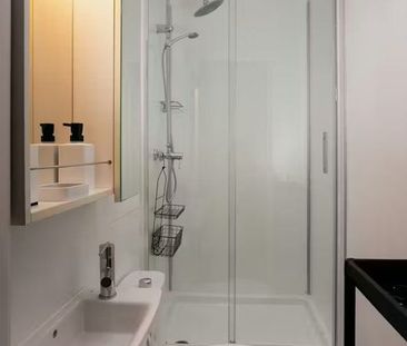 Carrer del Comte dUrgell, Barcelona, Catalonia 08011 - Photo 6