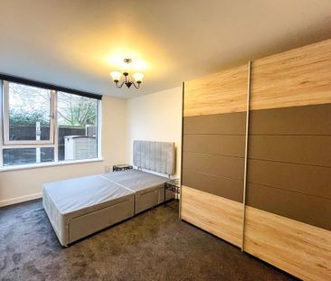 2 bedroom ground floor flat to rent - Photo 3