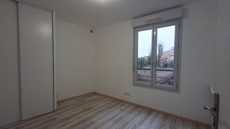 Location Appartement 4 pièces 90m² FRANCHEVILLE 69340 - Photo 3