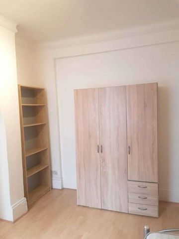 Drayton Avenue, West Ealing, W13 - Photo 2