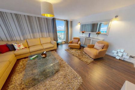 3 bedroom flat to rent - Photo 3